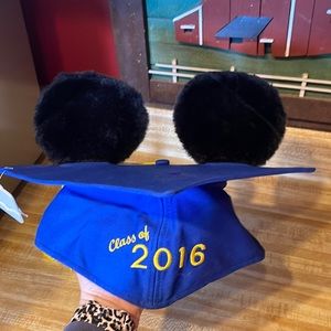 Disney Store 2016 Mickey Ears Graduation Cap 🆕